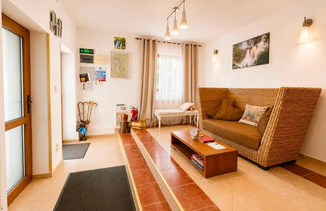Camere de inchiriat Cascada-1